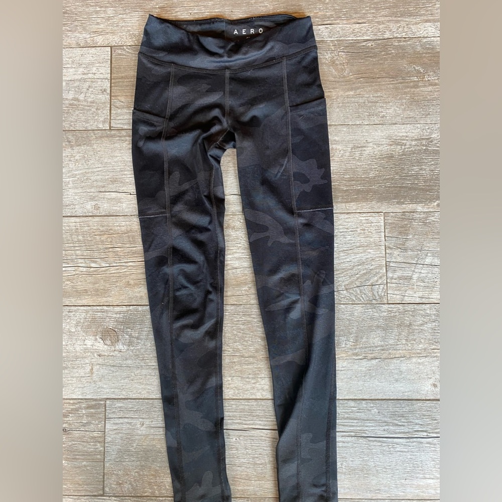 Aeropostale camo leggings XS